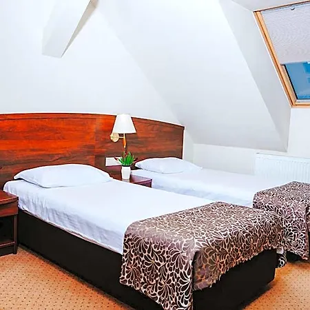 Korel 3* Poznan